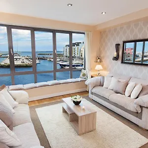 Sea View Luxury City Centre - Best Location Apartment Galway